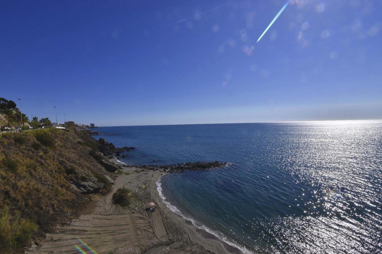 Apartamento En Playa Semi-Privada Benalmádena Eksteriør billede